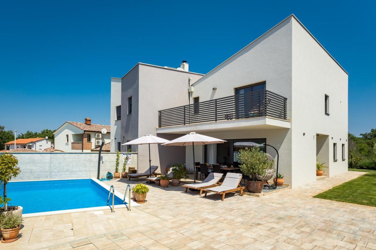 Vrznaveri Villa Leonardo מראה חיצוני תמונה